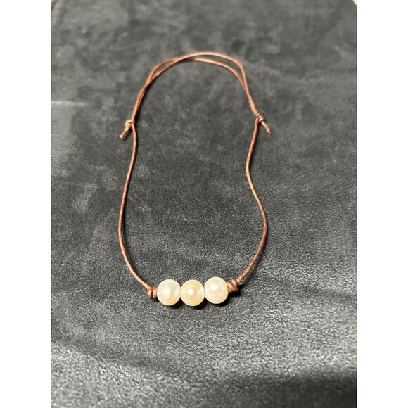 Freshwater Pearl Brown Leather Choker Necklace Adjustable - Picture 6 of 7